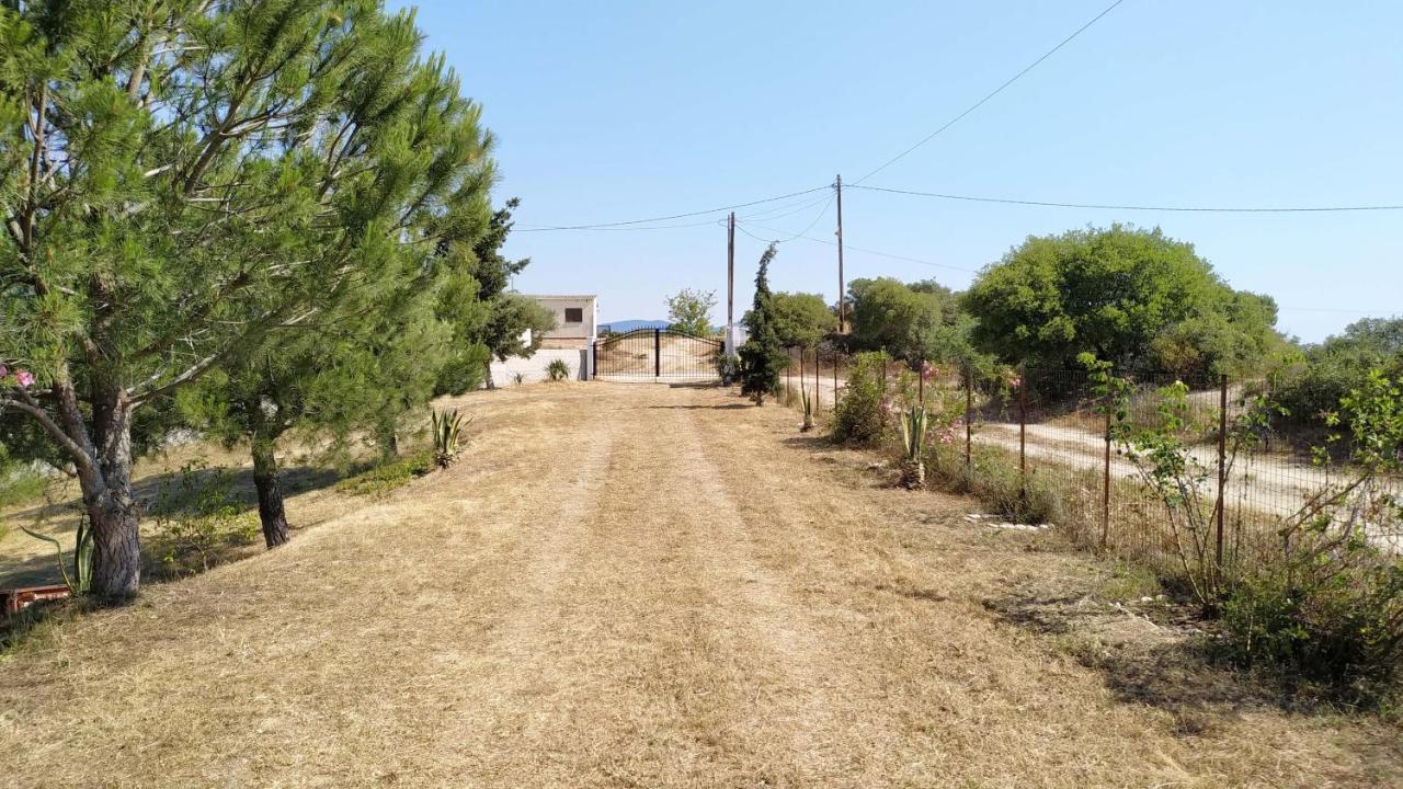 Vanna'S Holiday House Ierissos Exterior photo
